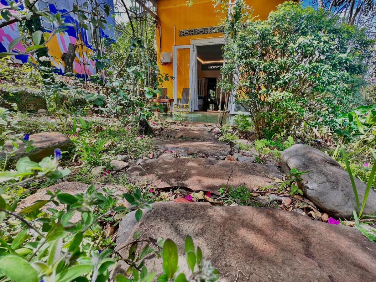 Megarden Daknong Villa Gia Nghia Exteriör bild