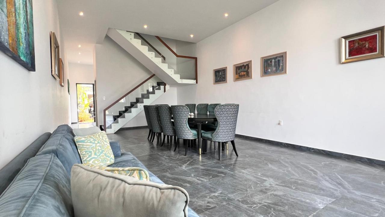Megarden Daknong Villa Gia Nghia Exteriör bild