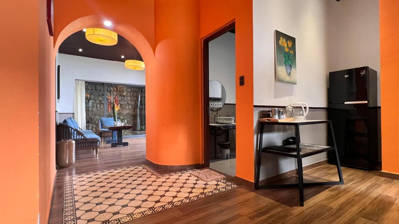 Megarden Daknong Villa Gia Nghia Exteriör bild