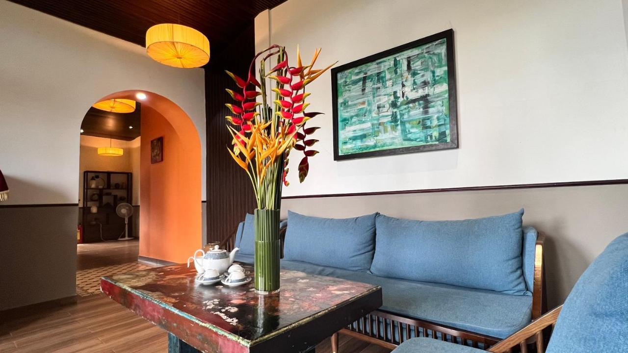Megarden Daknong Villa Gia Nghia Exteriör bild