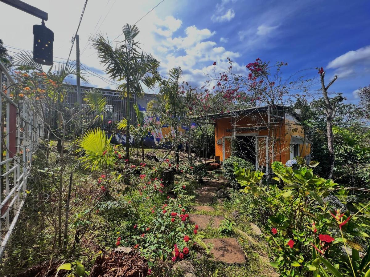 Megarden Daknong Villa Gia Nghia Exteriör bild